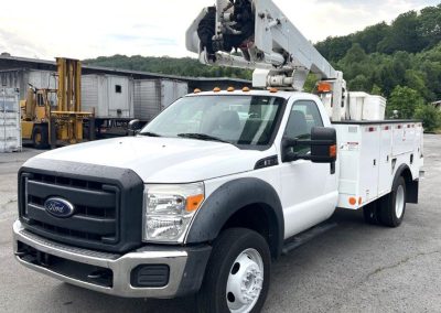 2016 F-550 WITH 2008 LT38 (1)